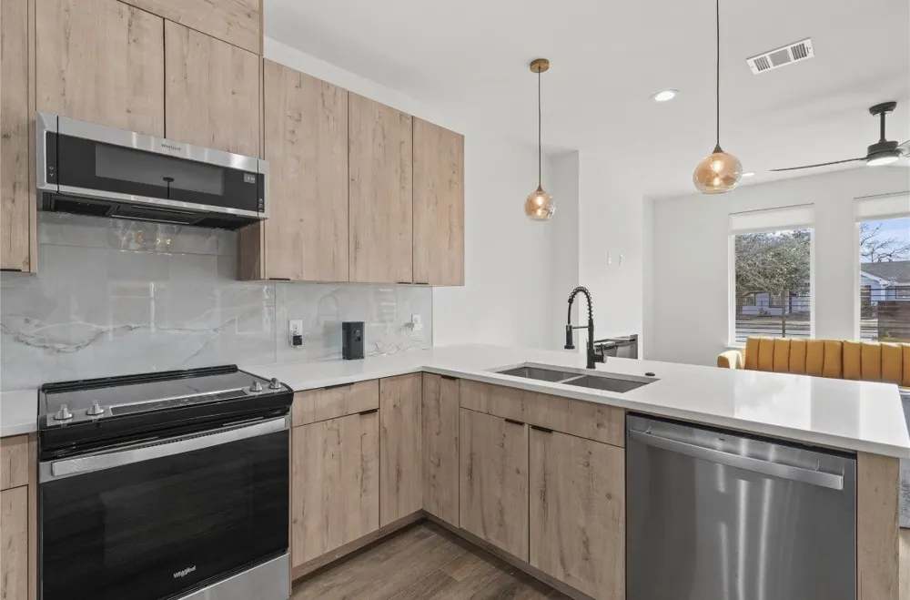 3625 Mount Royal Street Dallas, TX 75211