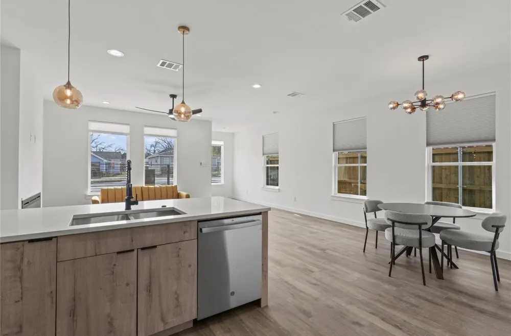 3625 Mount Royal Street Dallas, TX 75211
