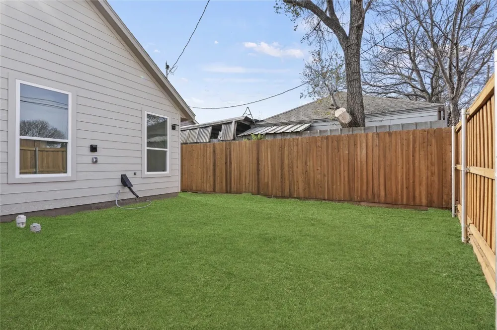3625 Mount Royal Street Dallas, TX 75211