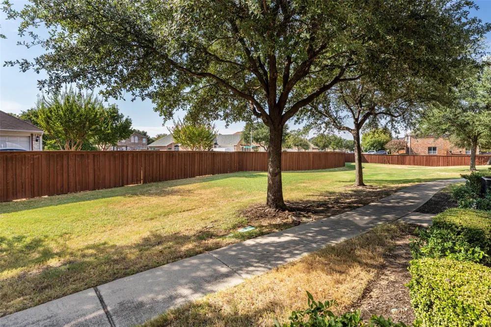 2709 Olympic Park Drive Grand Prairie, TX 75050