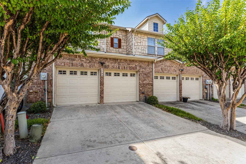 2709 Olympic Park Drive Grand Prairie, TX 75050