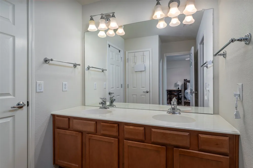 2709 Olympic Park Drive Grand Prairie, TX 75050