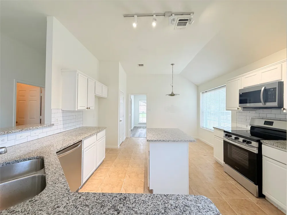 7960 Salmon Run Way Fort Worth, TX 76137