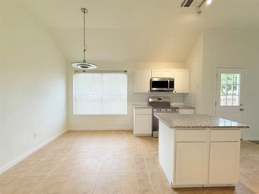 7960 Salmon Run Way Fort Worth, TX 76137