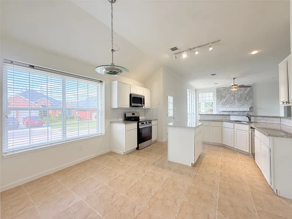 7960 Salmon Run Way Fort Worth, TX 76137