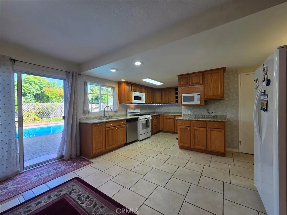 2114 Rhonda Oxnard, CA 93036
