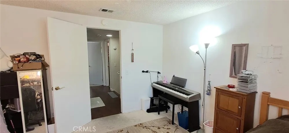 2114 Rhonda Oxnard, CA 93036