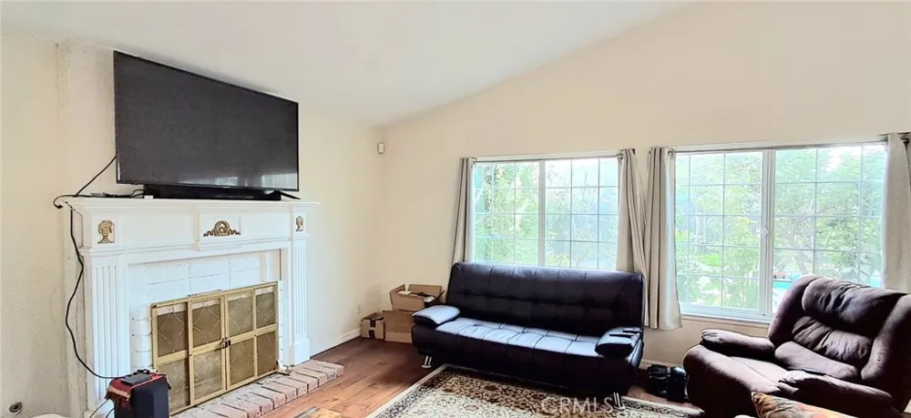 2114 Rhonda Oxnard, CA 93036
