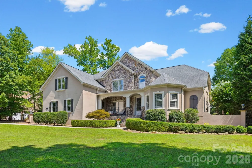 260 Indian Trail Mooresville, NC 28117