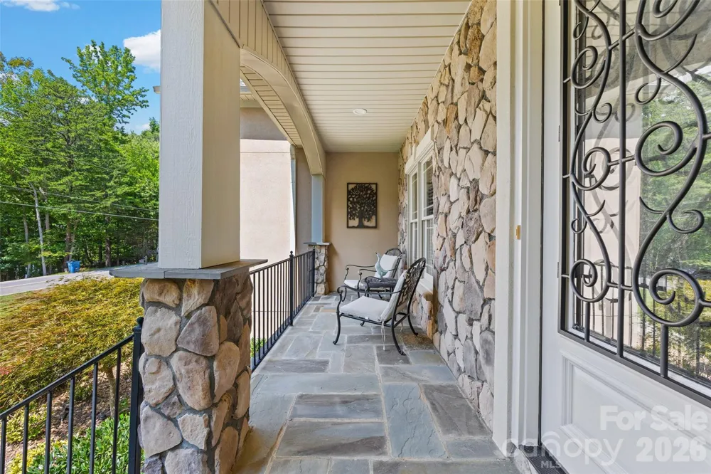260 Indian Trail Mooresville, NC 28117