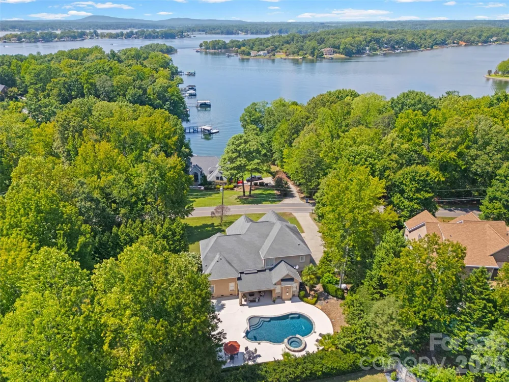 260 Indian Trail Mooresville, NC 28117
