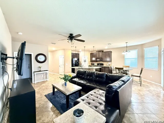 9915 Copper Rise Converse, TX 78109