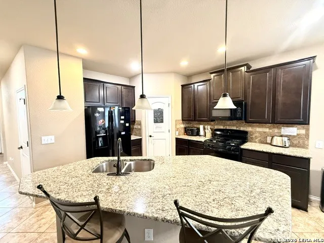 9915 Copper Rise Converse, TX 78109