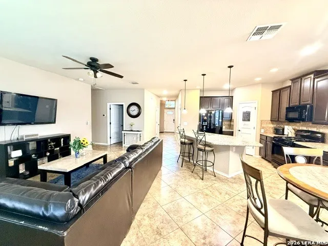 9915 Copper Rise Converse, TX 78109