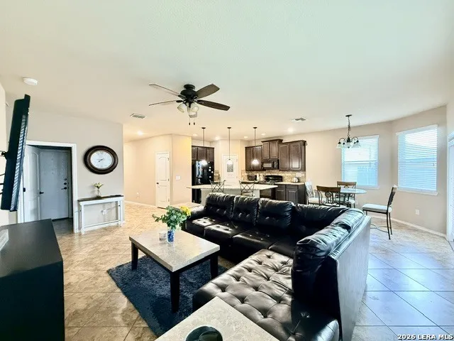 9915 Copper Rise Converse, TX 78109