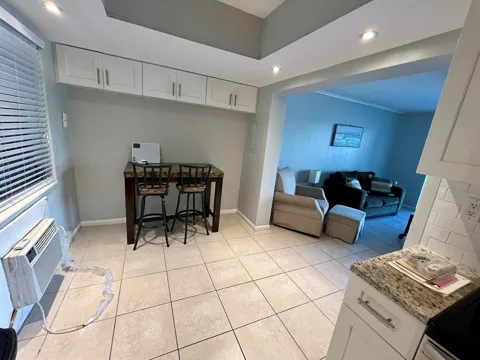 209 SE 6th Street #4