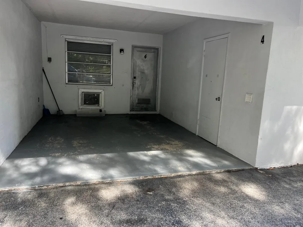 209 SE 6th Street #4 Boynton Beach, FL 33435