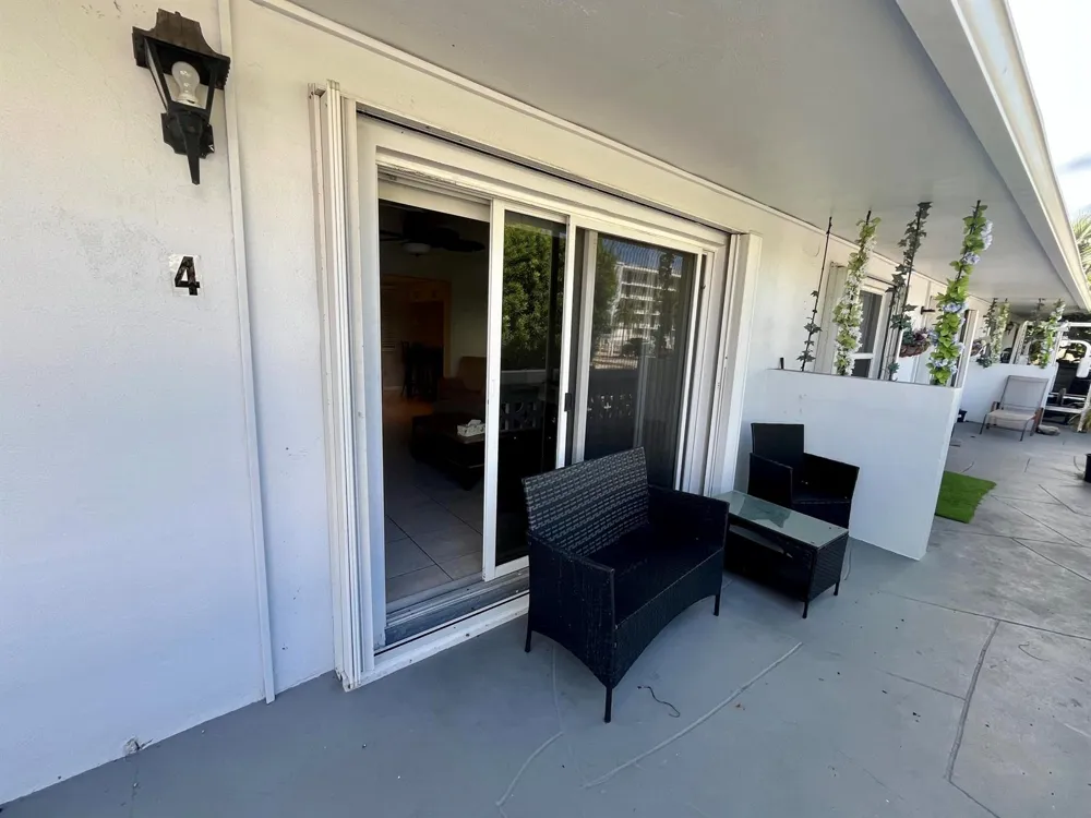 209 SE 6th Street #4 Boynton Beach, FL 33435