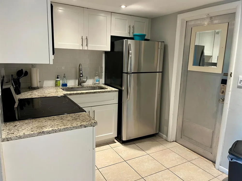 209 SE 6th Street #4 Boynton Beach, FL 33435