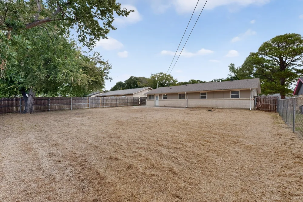 6724 Rustic Drive Forest Hill, TX 76140