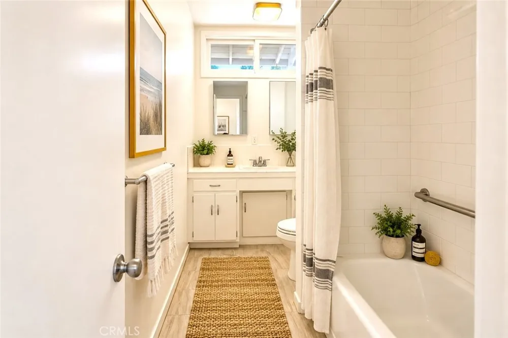 1836 Hillcrest Hermosa Beach, CA 90254