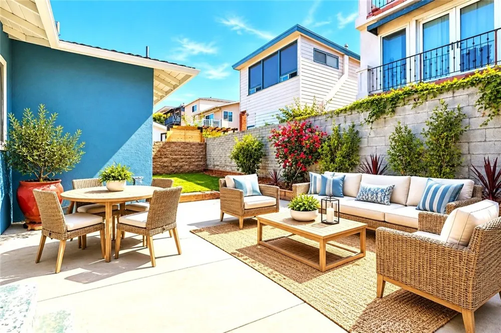 1836 Hillcrest Hermosa Beach, CA 90254