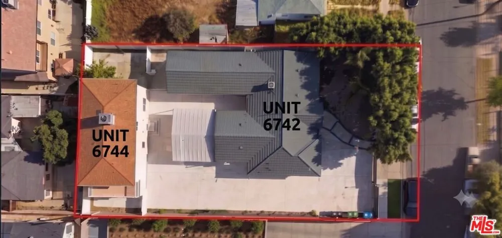6742 Radford Avenue Los Angeles, CA 91606
