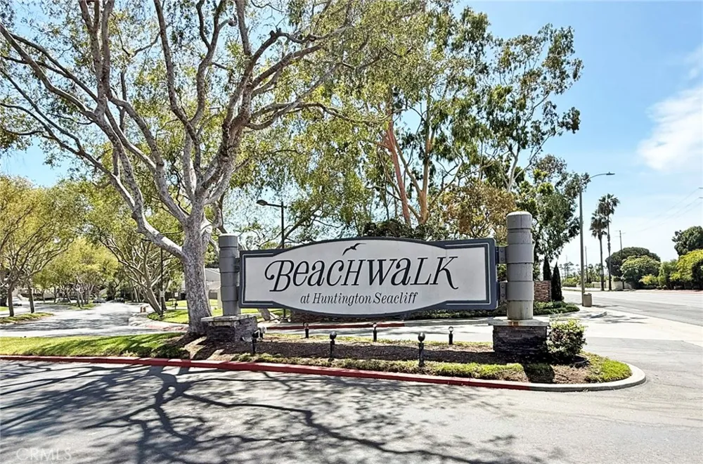 19886 Waterview Lane Huntington Beach, CA 92648