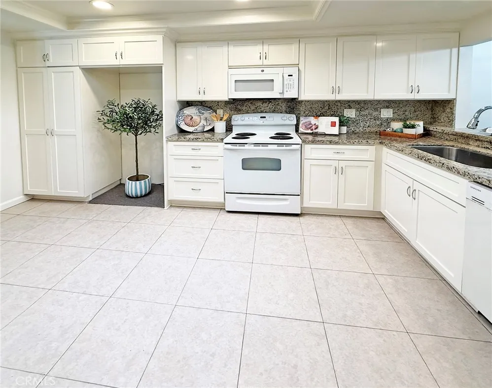 19886 Waterview Lane Huntington Beach, CA 92648