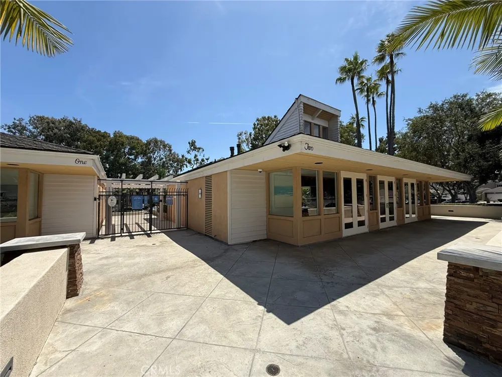 19886 Waterview Lane Huntington Beach, CA 92648