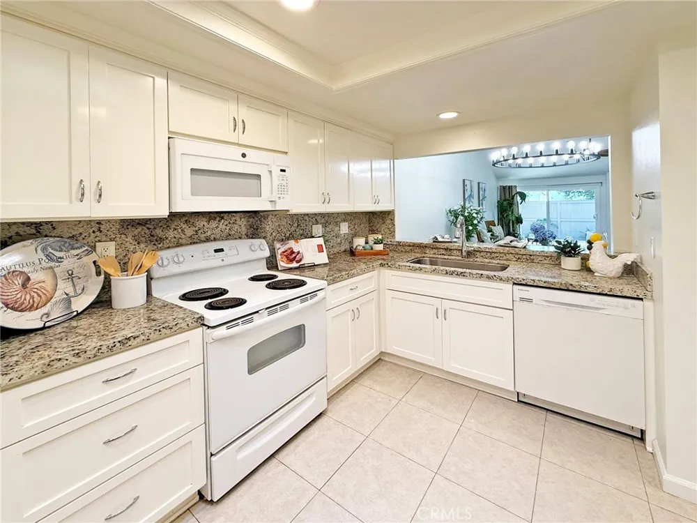 19886 Waterview Lane Huntington Beach, CA 92648