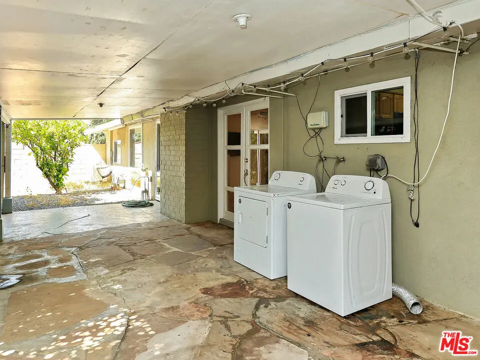 526 Emerald Drive Orange, CA 92868