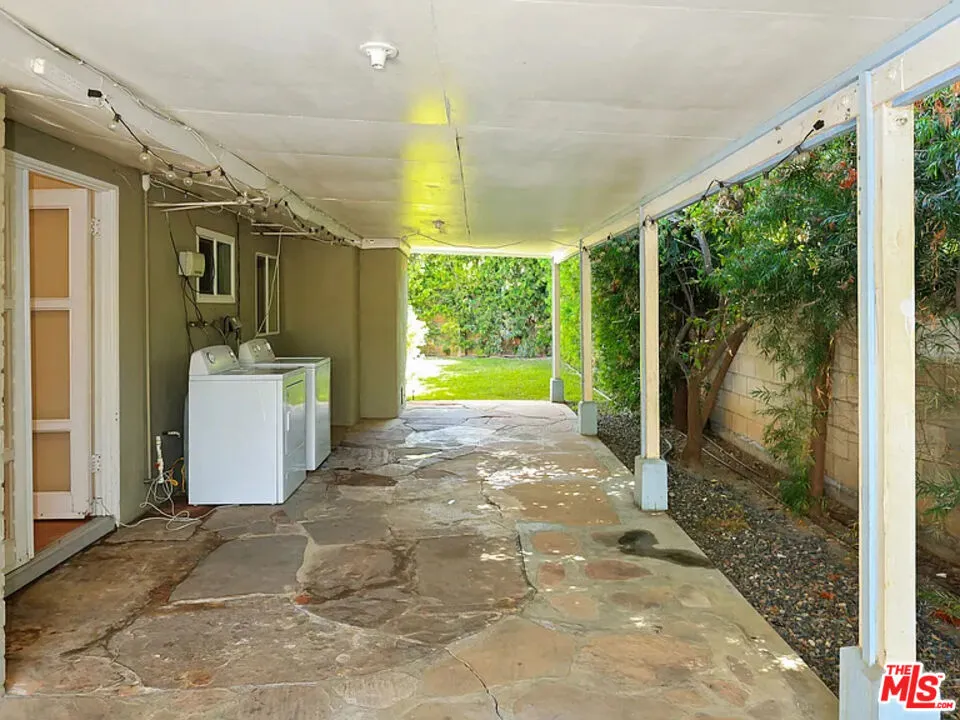 526 Emerald Drive Orange, CA 92868