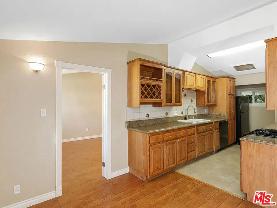 526 Emerald Drive Orange, CA 92868