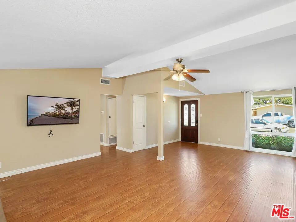 526 Emerald Drive Orange, CA 92868