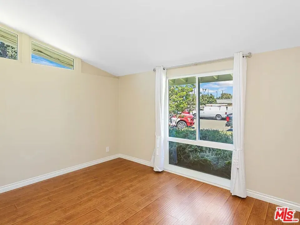 526 Emerald Drive Orange, CA 92868