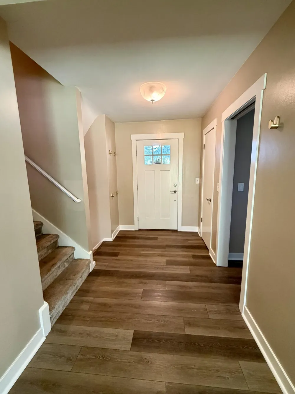 1881 Sunny Creek Street SE Kentwood, MI 49508