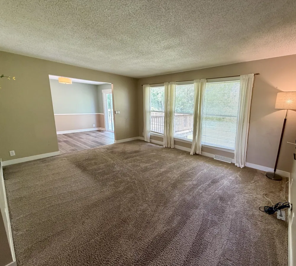 1881 Sunny Creek Street SE Kentwood, MI 49508