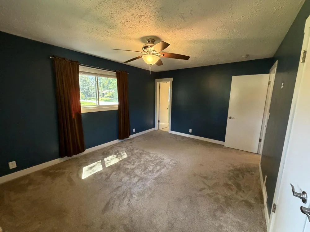 1881 Sunny Creek Street SE Kentwood, MI 49508