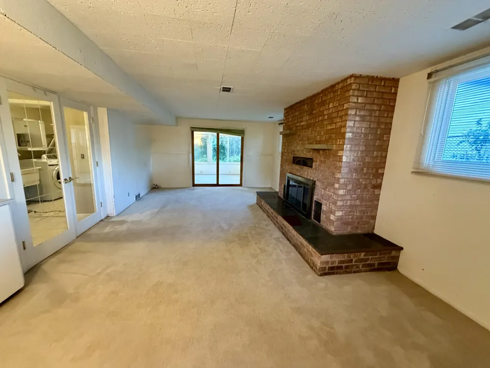 1881 Sunny Creek Street SE Kentwood, MI 49508