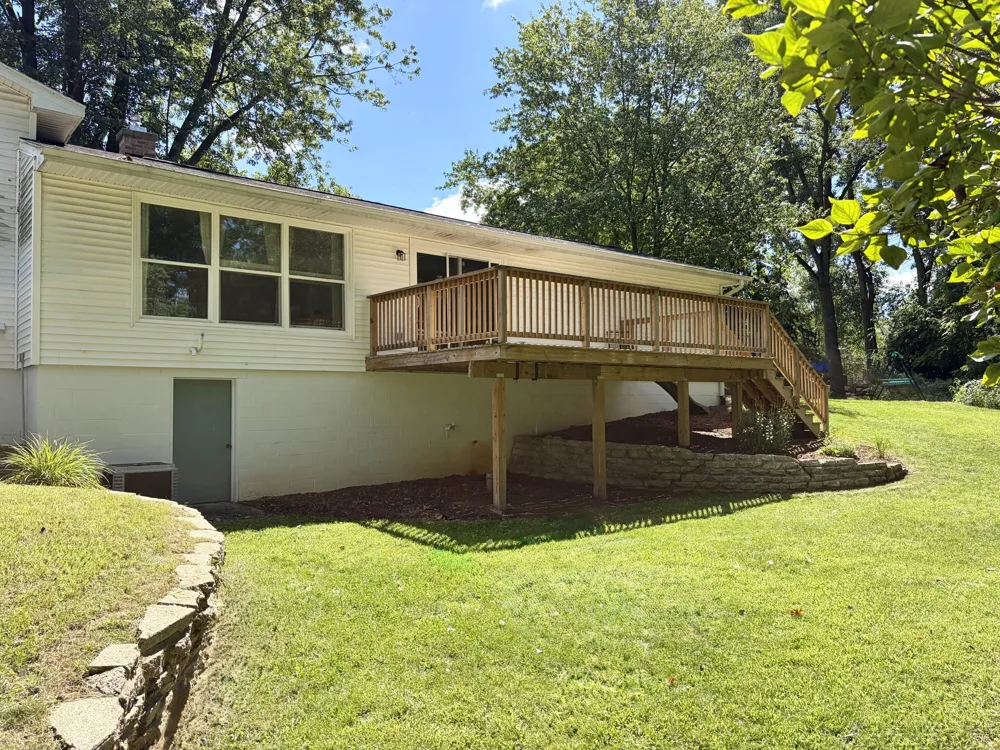 1881 Sunny Creek Street SE Kentwood, MI 49508