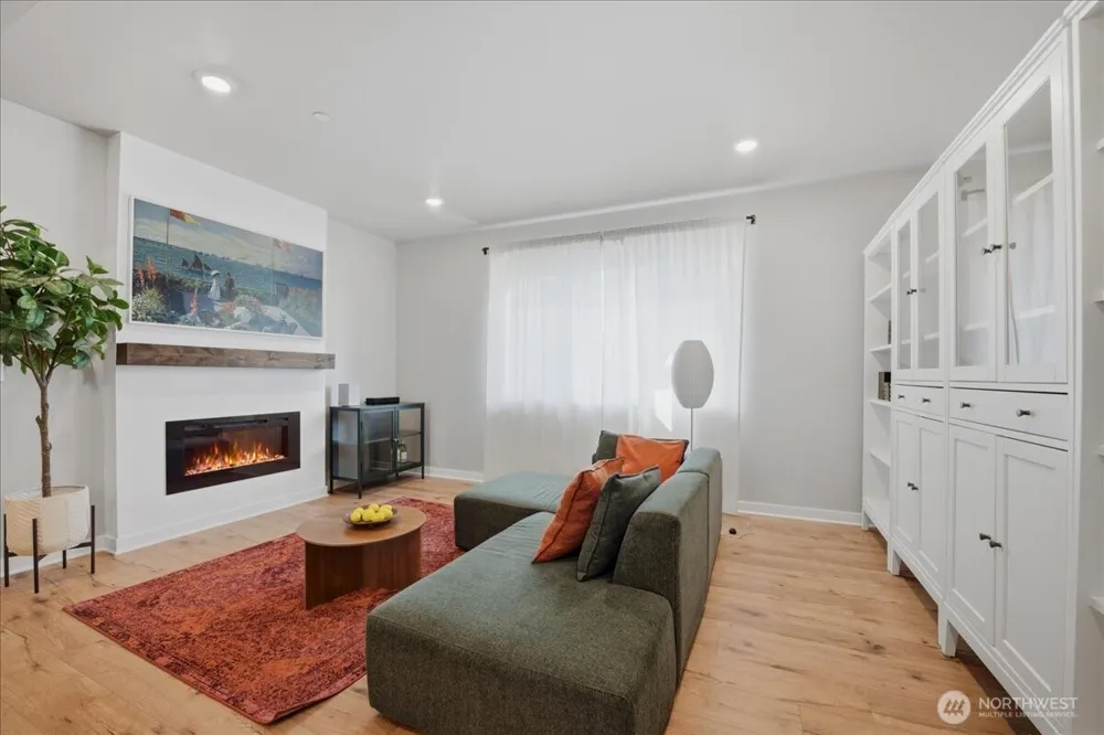 22924 80th Place W #B Edmonds, WA 98026