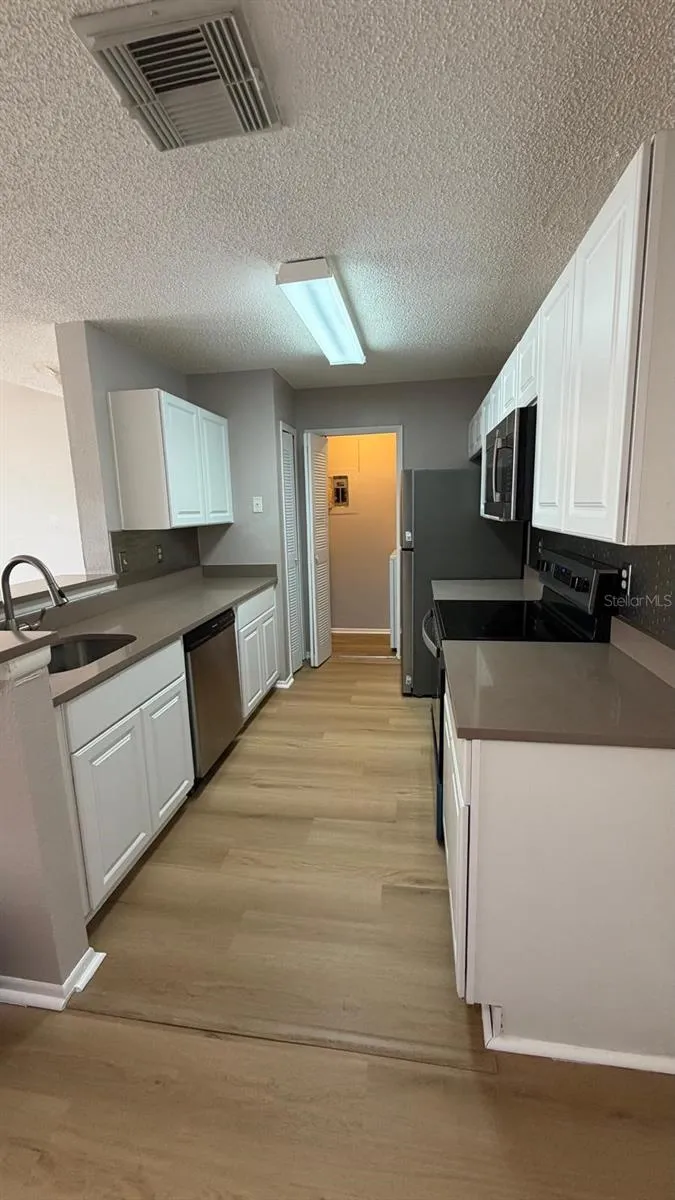 2260 CASCADES BOULEVARD #203 Kissimmee, FL 34741