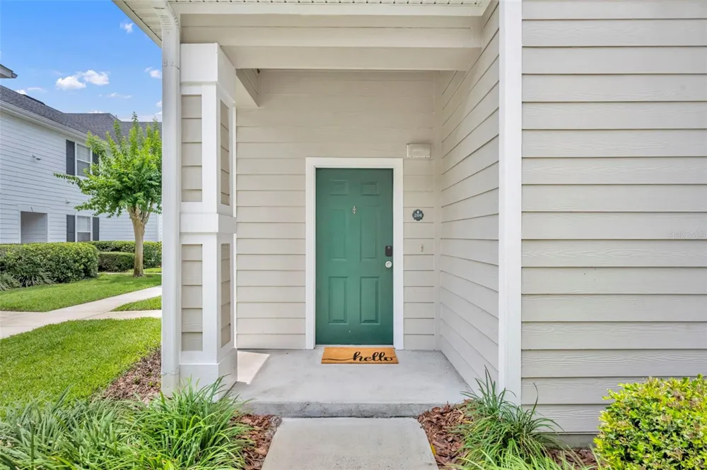 200 SOUTHERN PECAN CIRCLE #206 Winter Garden, FL 34787