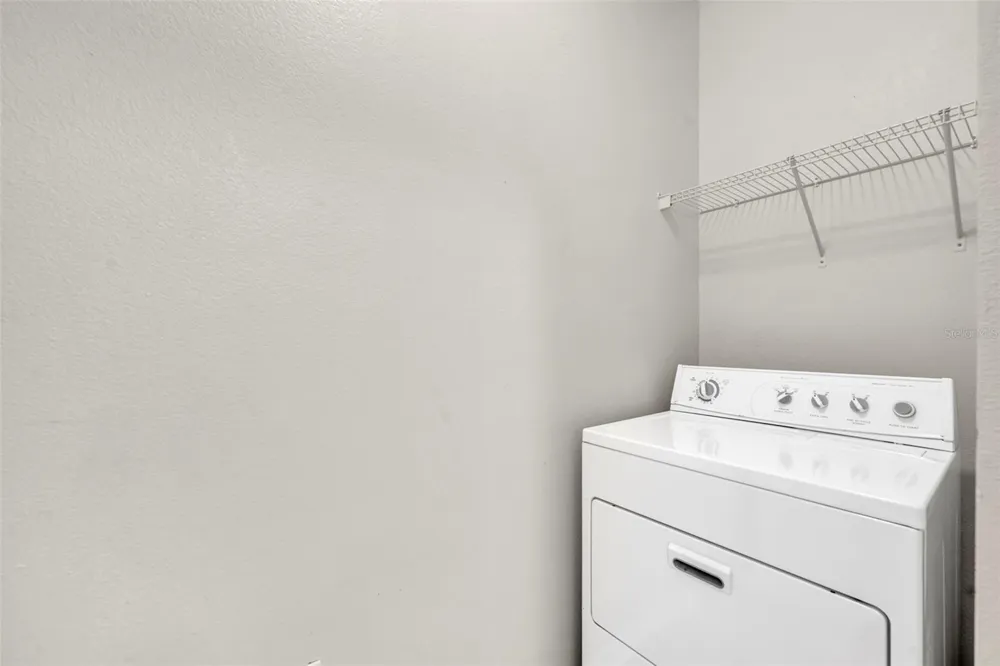 200 SOUTHERN PECAN CIRCLE #206 Winter Garden, FL 34787