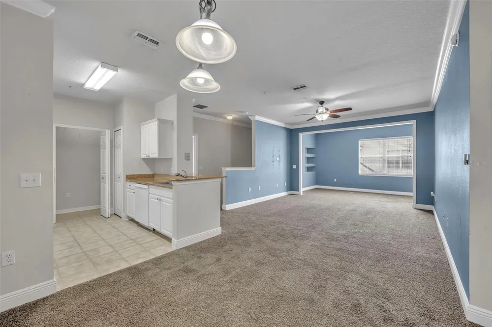 200 SOUTHERN PECAN CIRCLE #206 Winter Garden, FL 34787