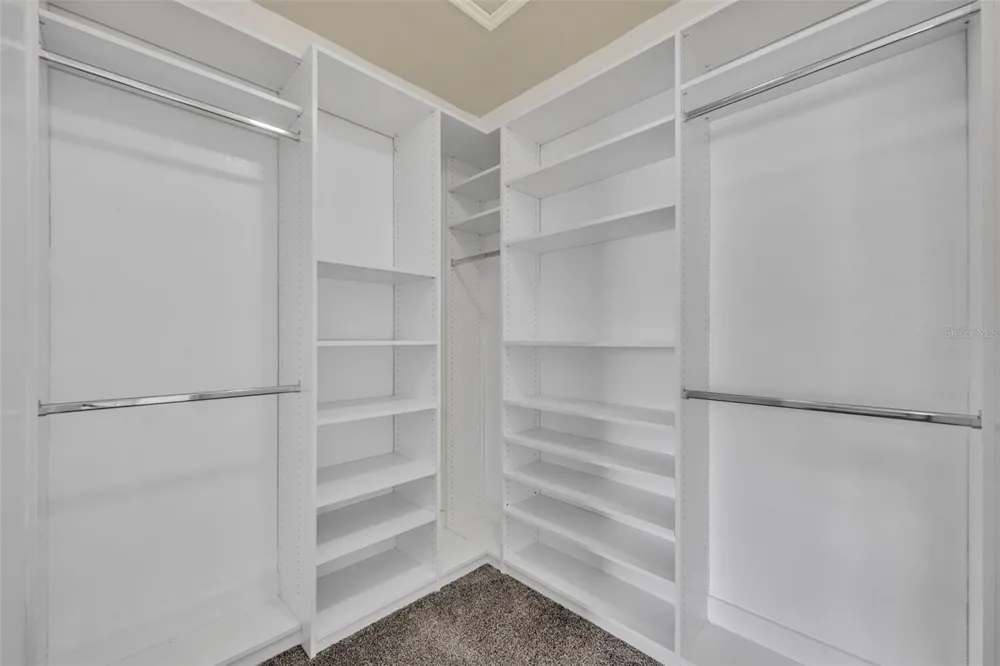 200 SOUTHERN PECAN CIRCLE #206 Winter Garden, FL 34787