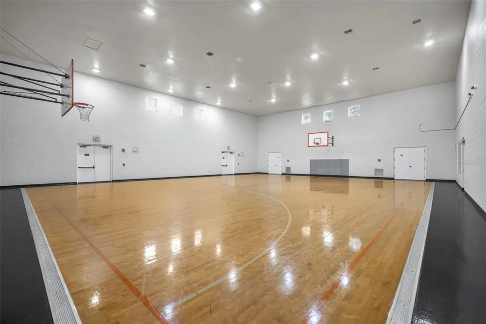 200 SOUTHERN PECAN CIRCLE #206 Winter Garden, FL 34787