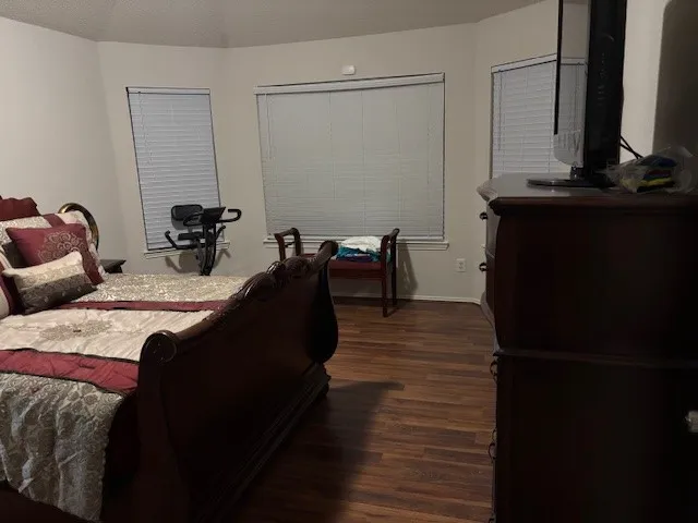 2621 Hackberry Creek Mesquite, TX 75181