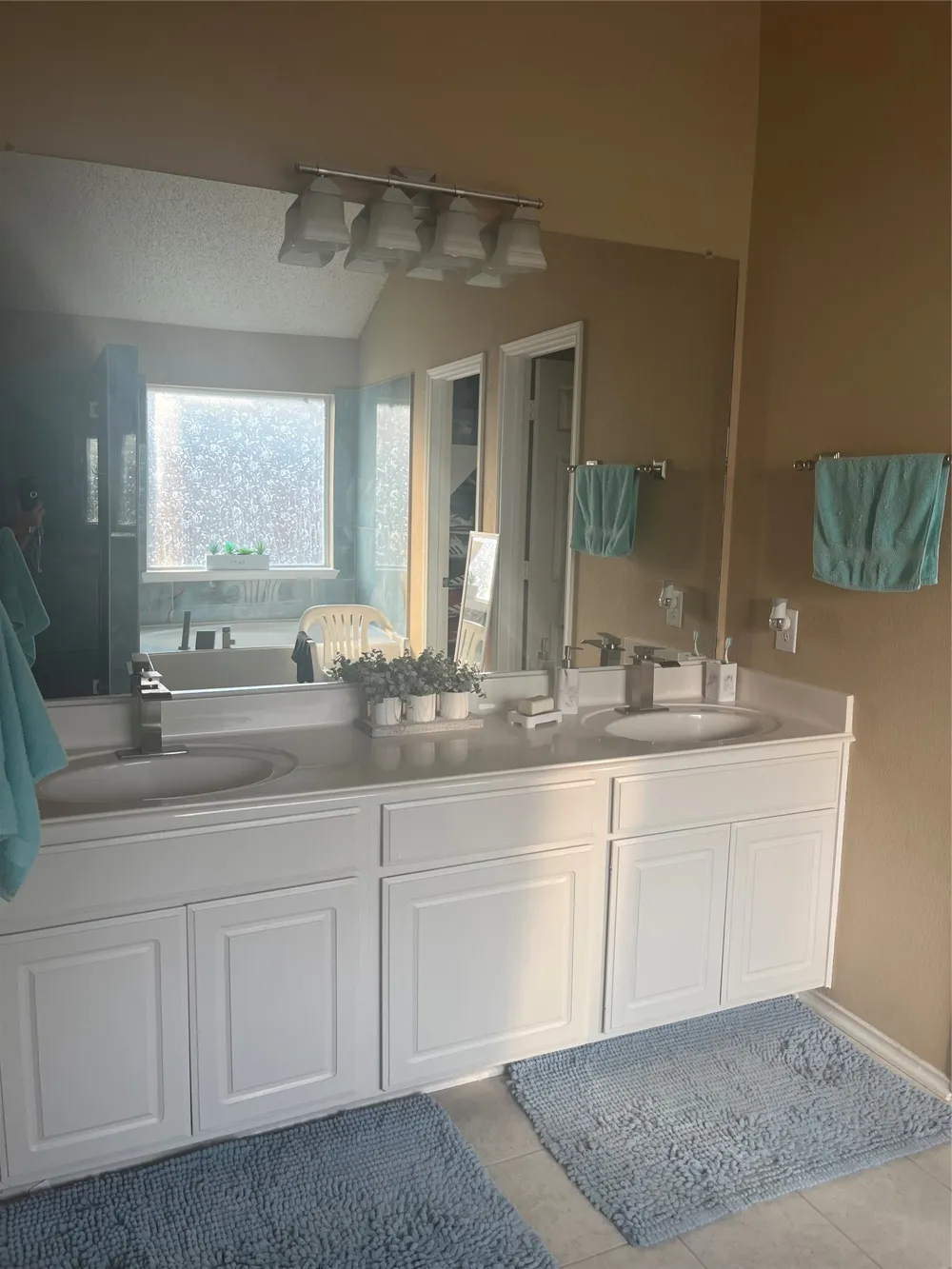 2621 Hackberry Creek Mesquite, TX 75181